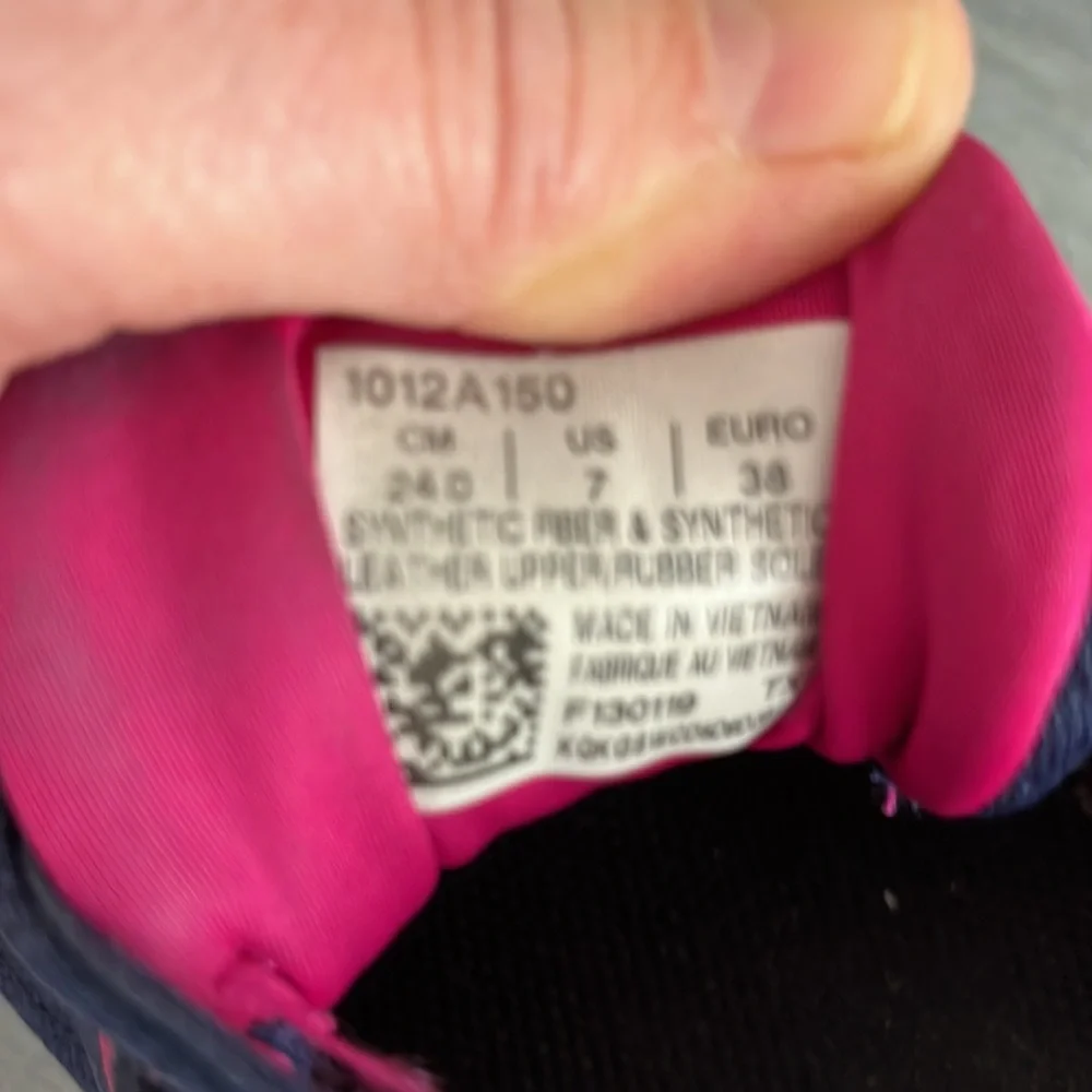 Asics Gel-Contend 6 Size 7